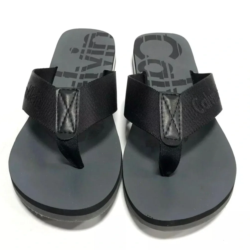 Calvin Klein Men’s Acelin Flip Flop Sandals Black, Size 11 M.